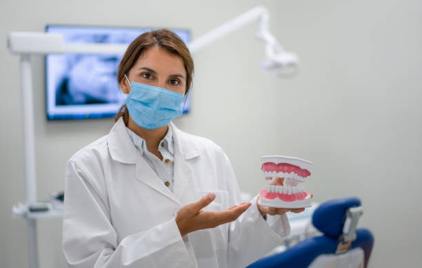 Best Emergency Dental Services for Seniors in Valley View, OH